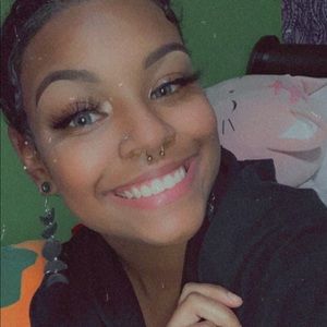 Meet your Posher, Ghan'e